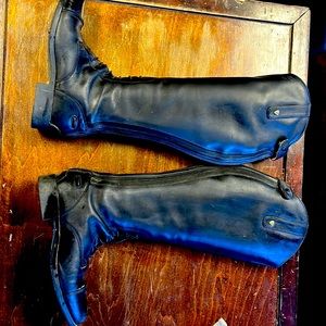 Lightly used Ariat tall boots